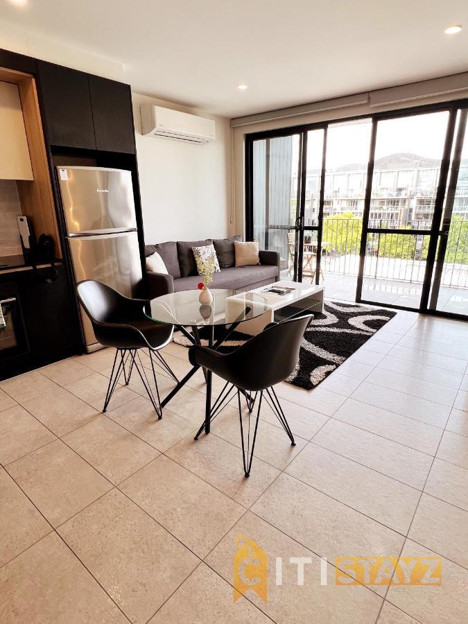 Stylish, Modern, Cute As A Button - Braddon Cbd Apartment Canberra Exterior photo