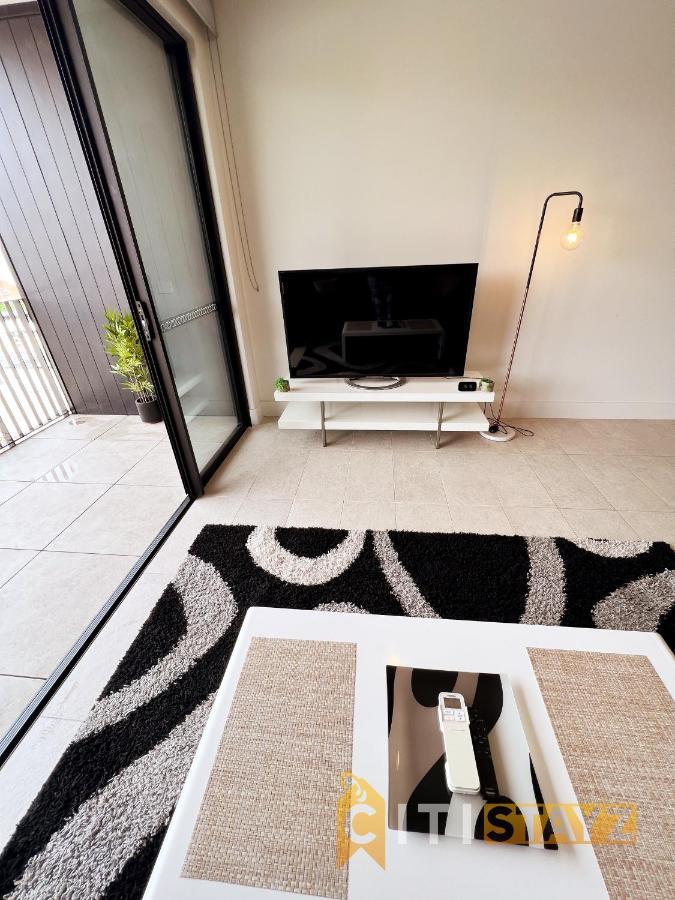 Stylish, Modern, Cute As A Button - Braddon Cbd Apartment Canberra Exterior photo