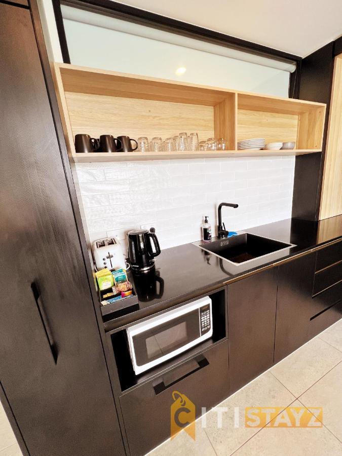 Stylish, Modern, Cute As A Button - Braddon Cbd Apartment Canberra Exterior photo